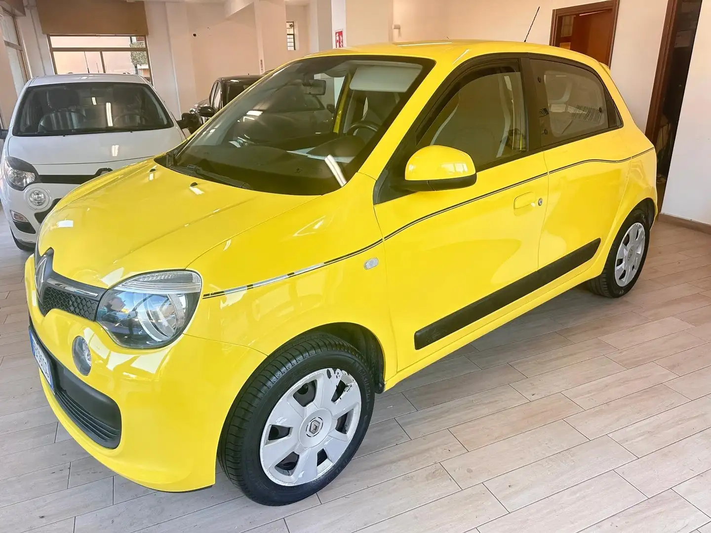 Renault Twingo Twingo 1.0 sce Zen (live) 69cv E6 Jaune - 2