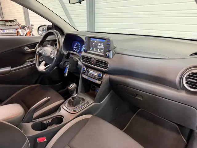 Hyundai Kona view 12
