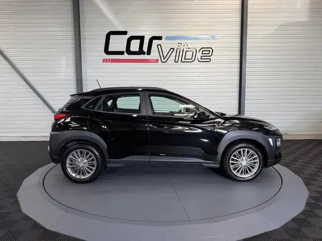 Hyundai Kona view 3