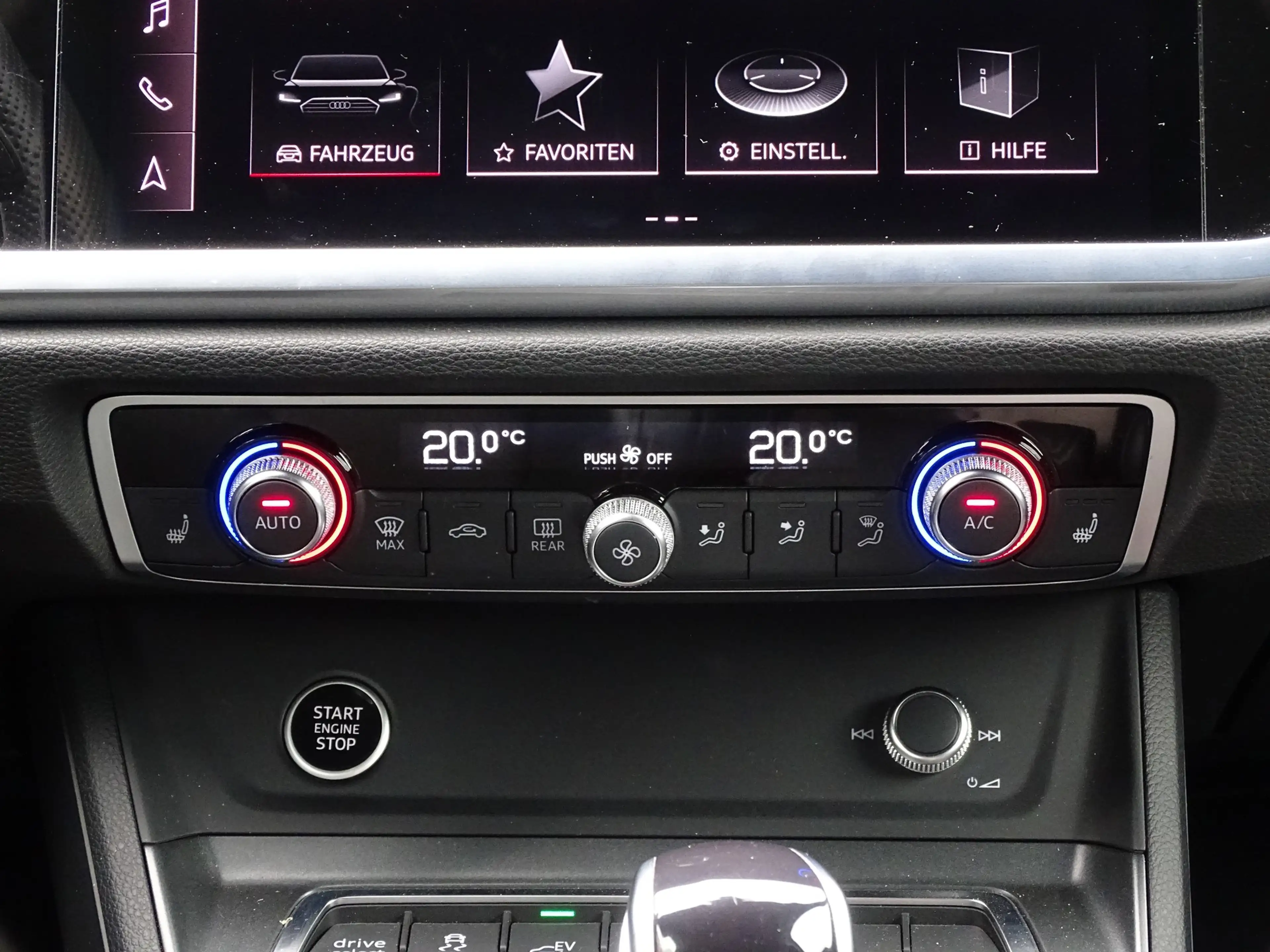Audi Q3 45 1.4 TFSI e S-Line LED Navi ACC Keyless PDC — photo 15