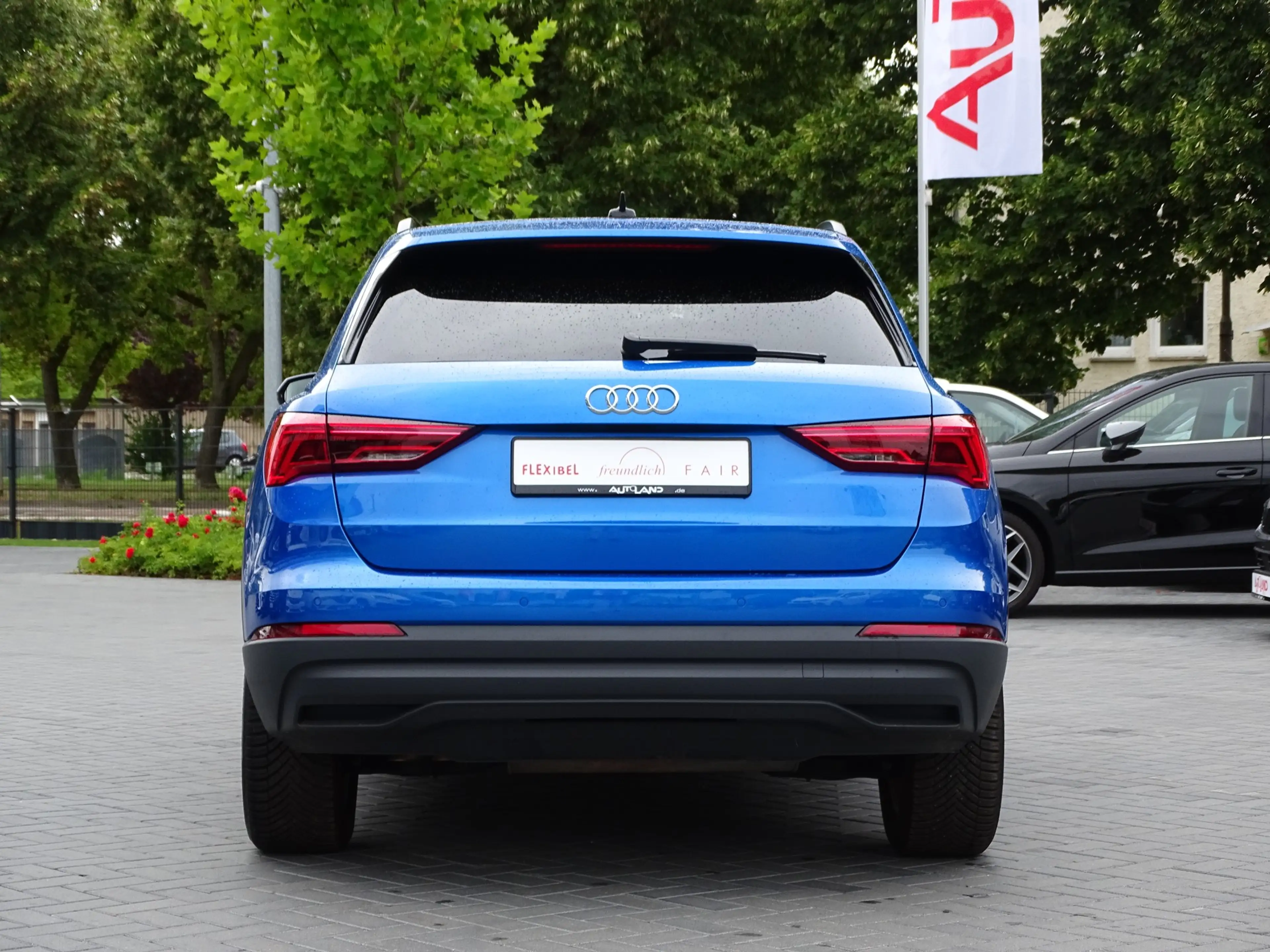Audi Q3 45 1.4 TFSI e S-Line LED Navi ACC Keyless PDC — photo 3
