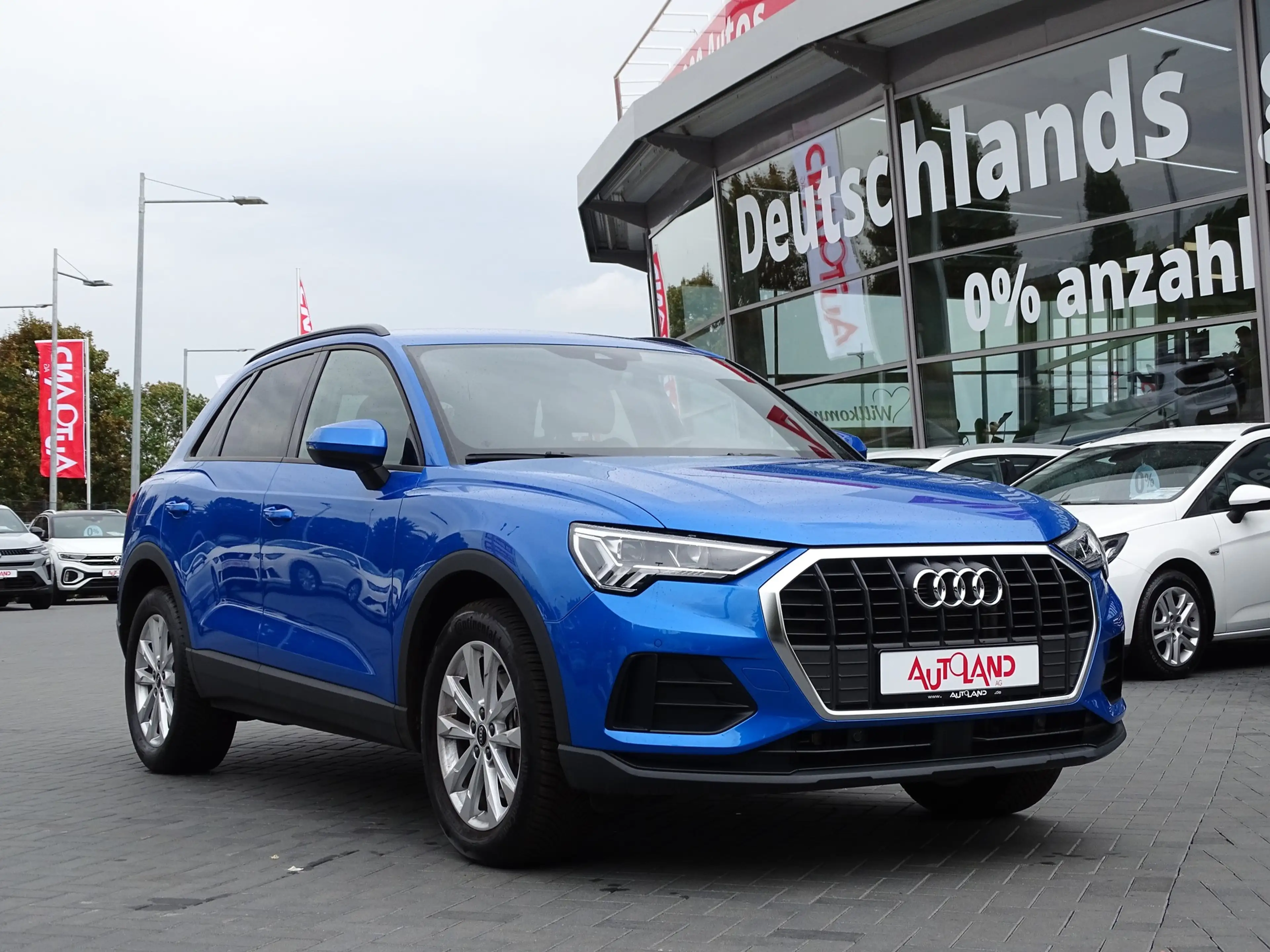 Audi Q3 45 1.4 TFSI e S-Line LED Navi ACC Keyless PDC — photo 6
