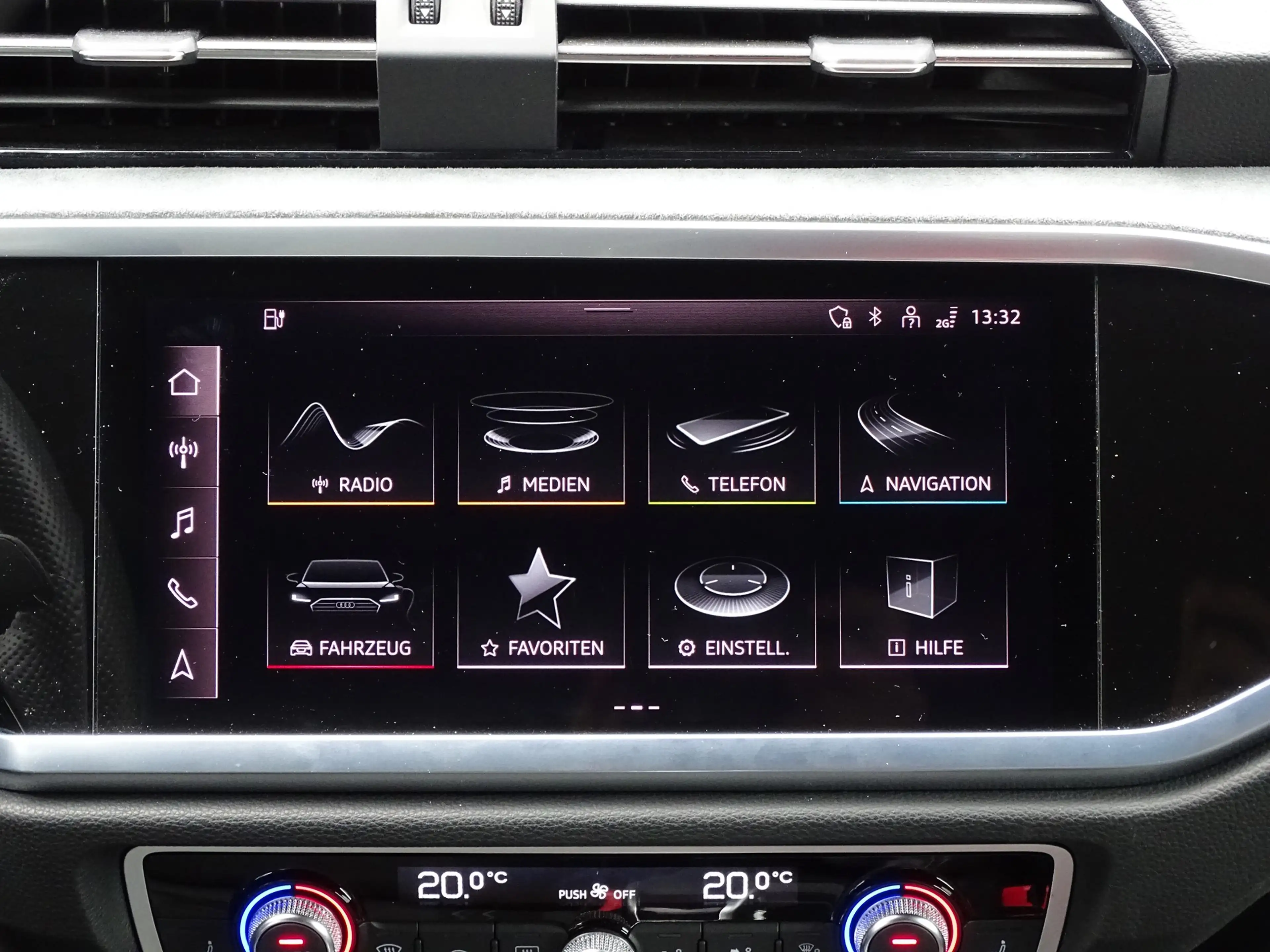 Audi Q3 45 1.4 TFSI e S-Line LED Navi ACC Keyless PDC — photo 14