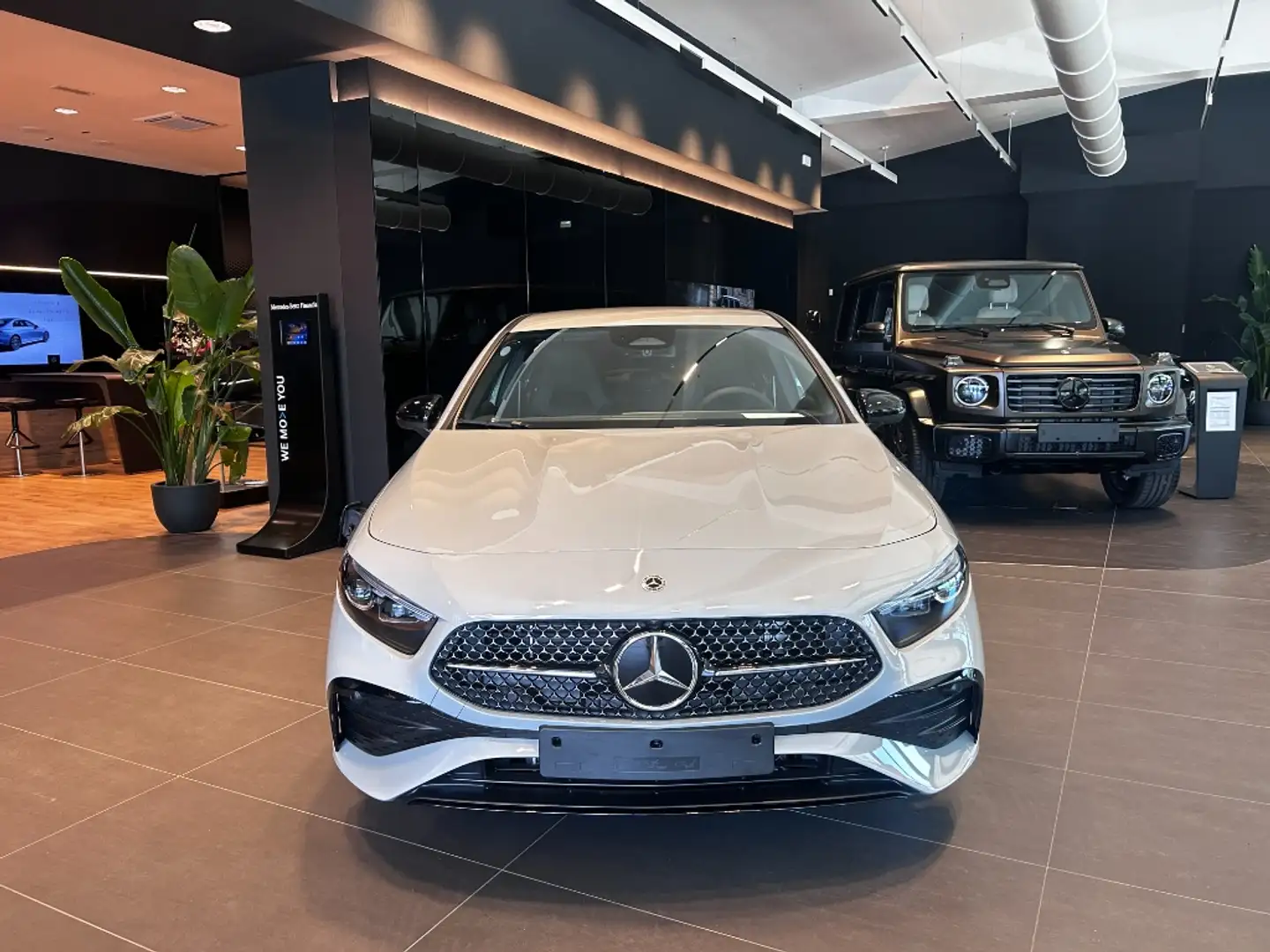 Mercedes-Benz A 250 e con tecnologia ibrida EQ Alpine Grey Edition - 2