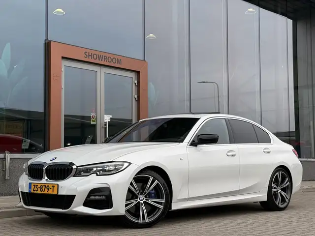 BMW 320 3-serie 320i M-Sport | Schuif/Kantel | Harman / Ka