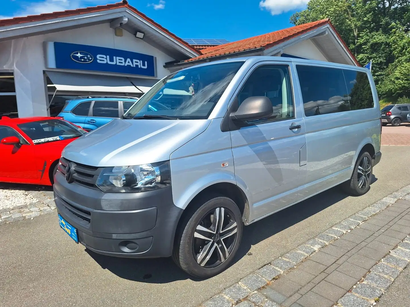 Volkswagen T5 Transporter Bus Caravelle Trendline 4Motion, Argent - 1