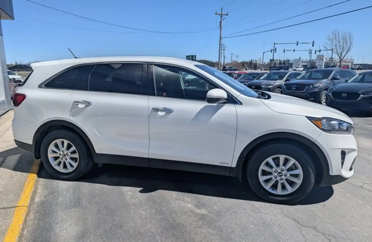 Kia Sorento photo Kia Sorento