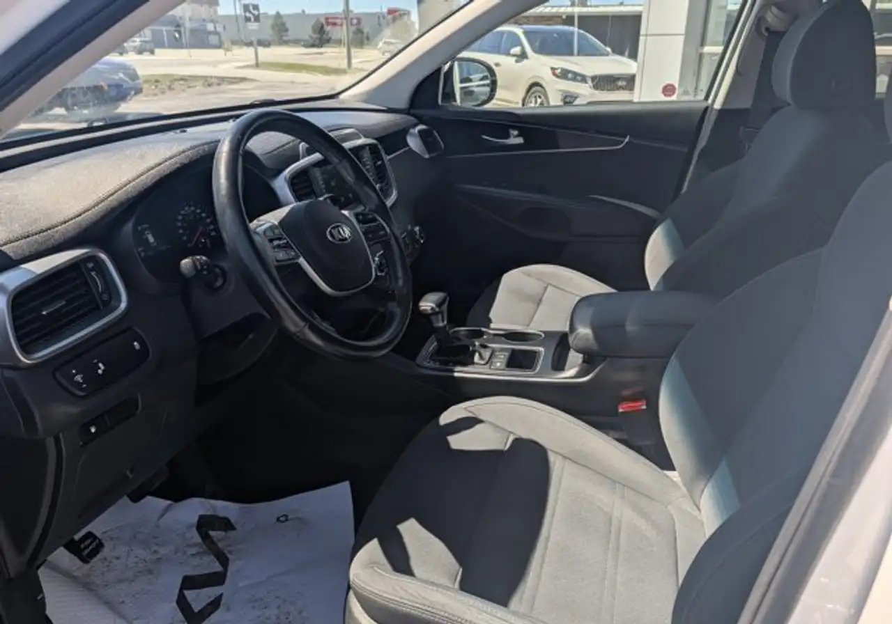 Kia Sorento photo Kia Sorento