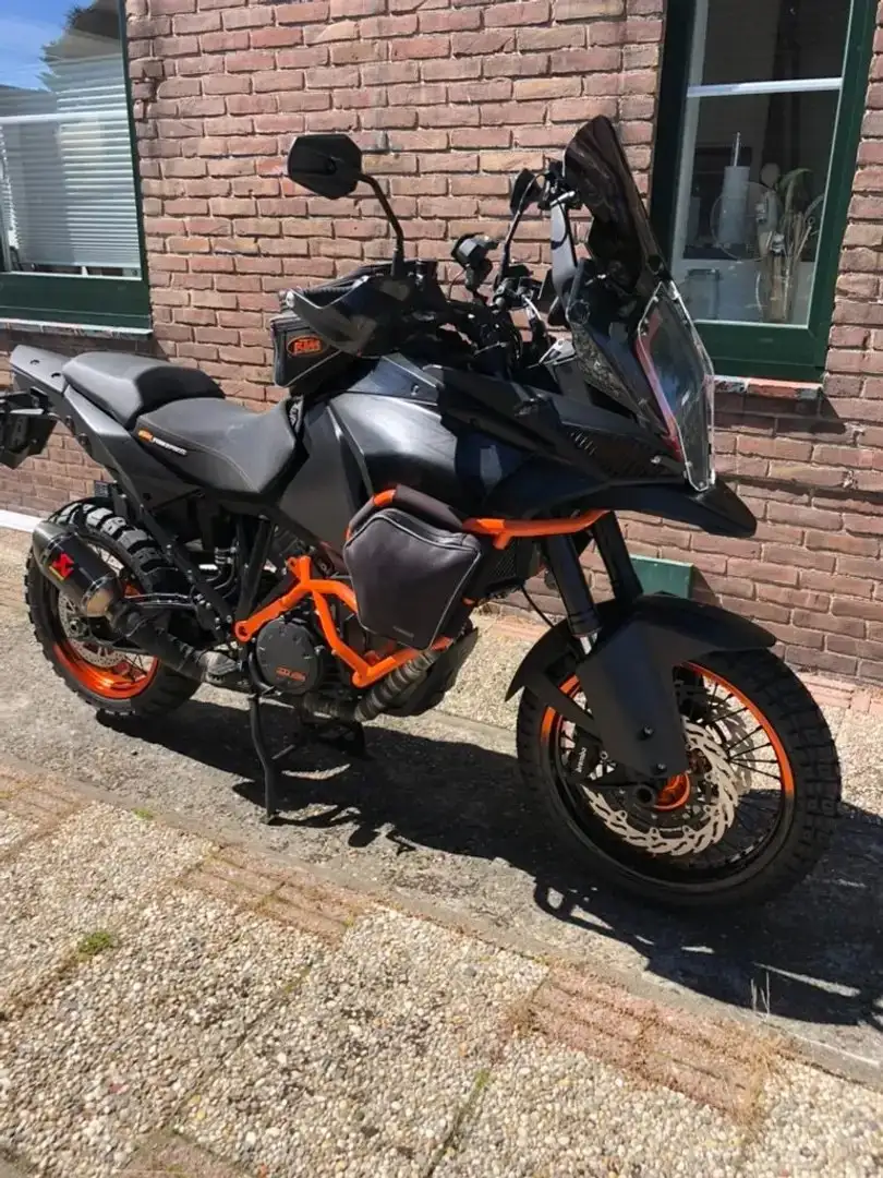KTM 1290 Super Adventure Fekete - 1