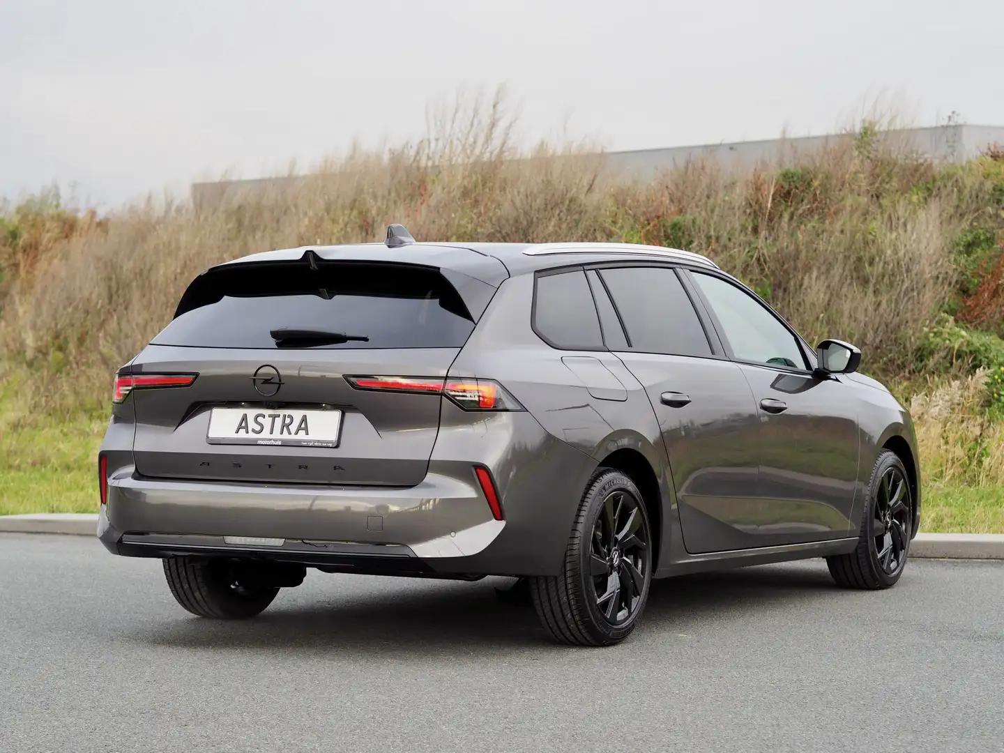 Opel Astra Sports Tourer | LEVEL 4 | AUTOMAAT | NAVI PRO | Grey - 2