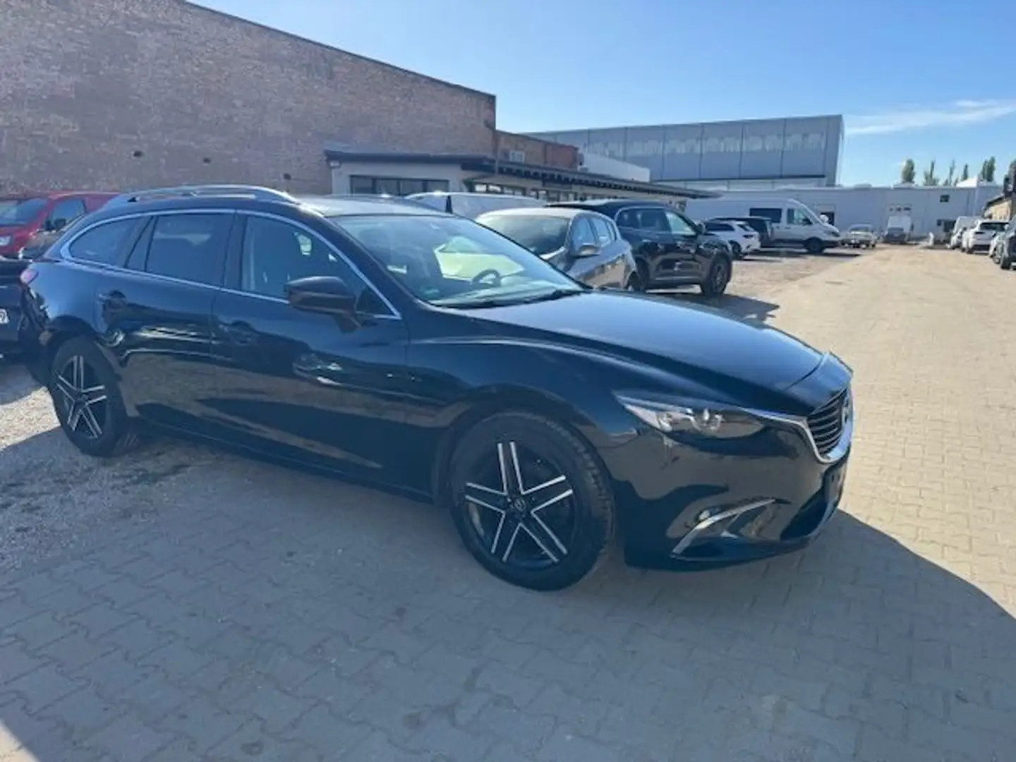 Mazda 6 2.2 d Kombi Exclusive-Line*Navi*PDC*2.Hand Schwarz - 2