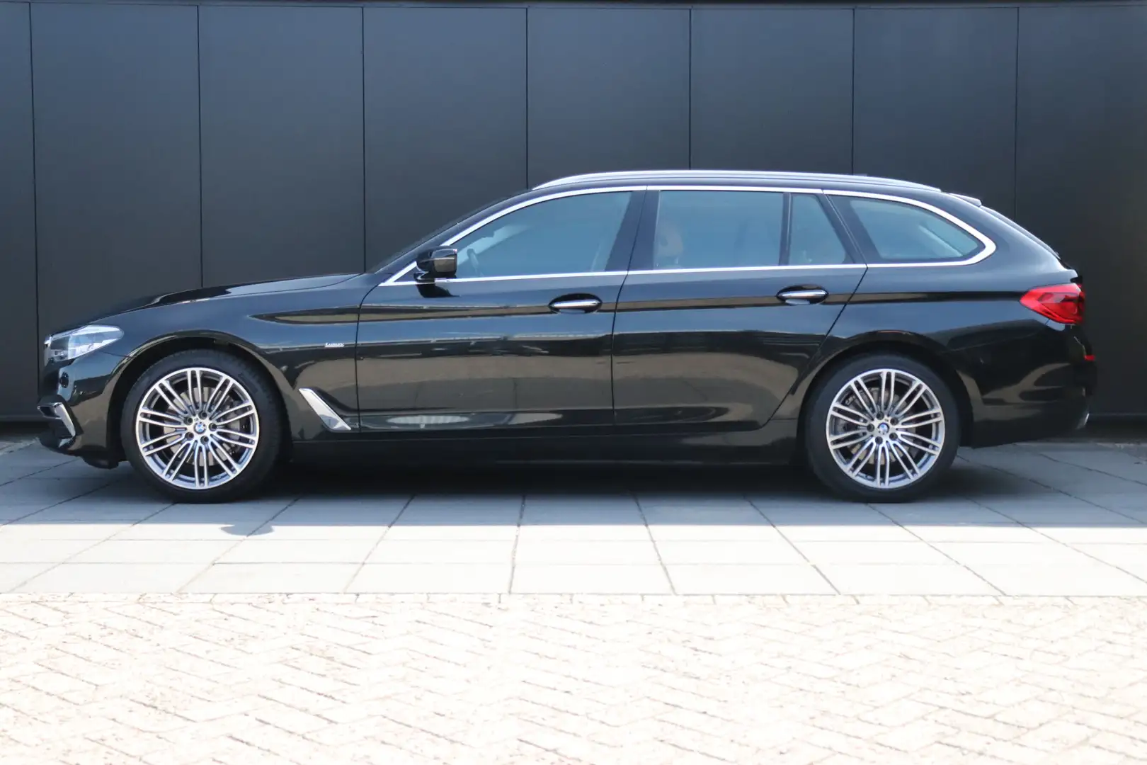 BMW 530 5-serie Touring 530i High Executive | LEDER | MEMO Noir - 2