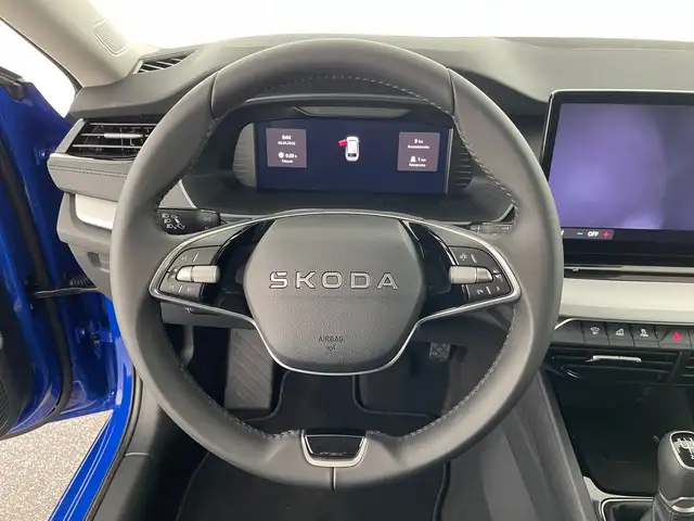 Skoda Octavia view 12
