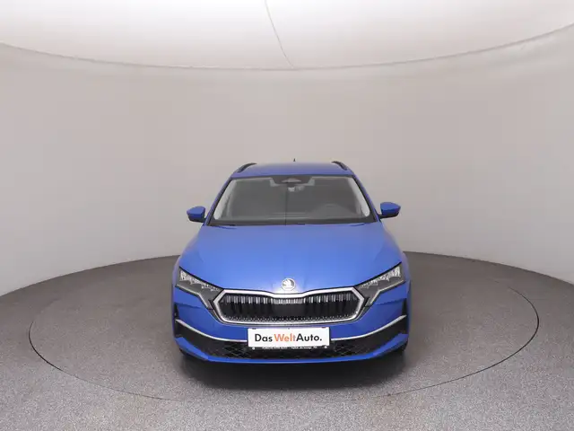 Skoda Octavia view 3