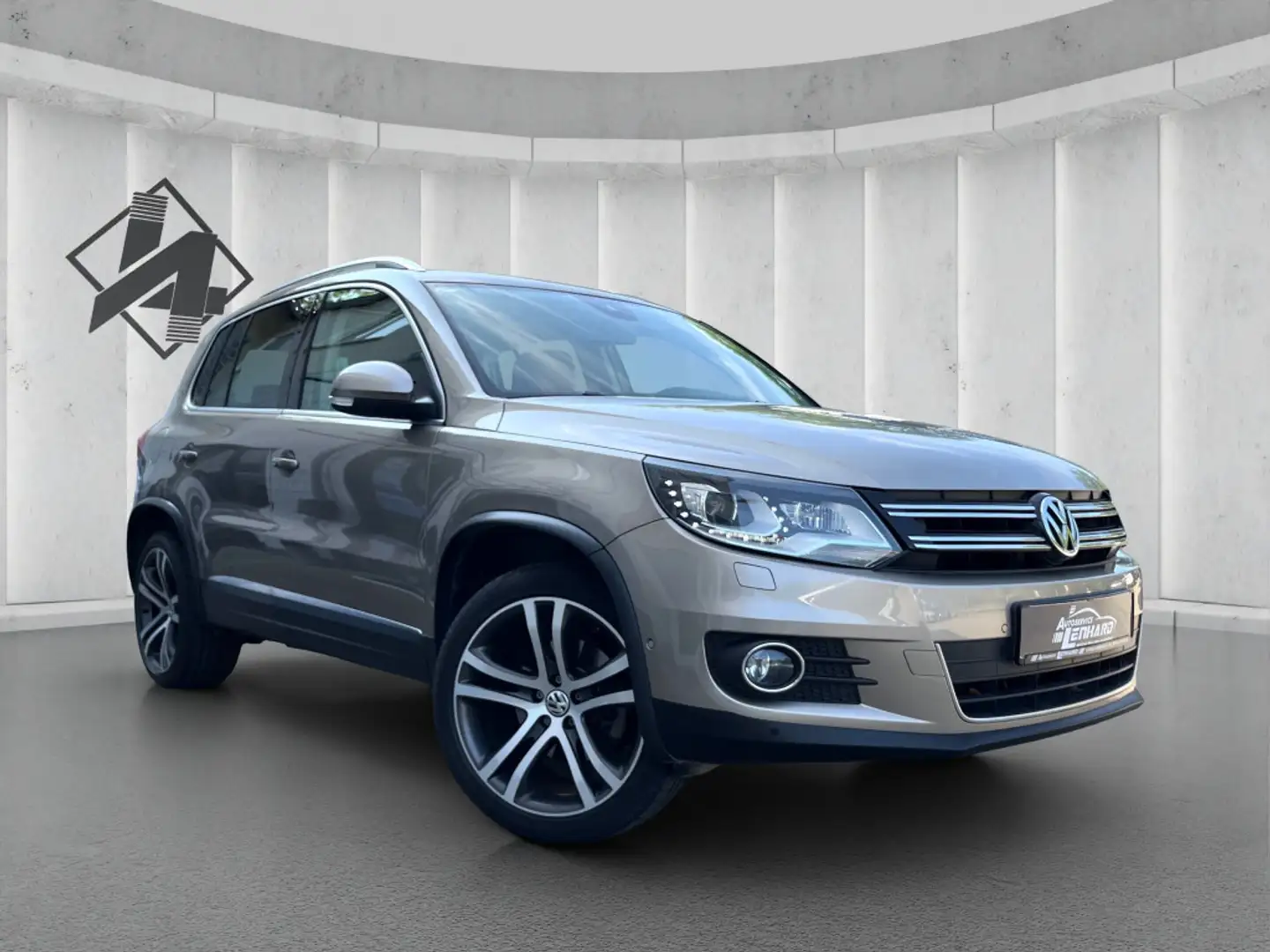 Volkswagen Tiguan Sport & Style**4Motion**DSG**Leder**TOP** - 1