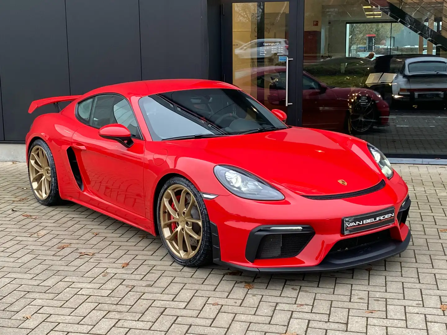 Porsche 718 Cayman 4.0i GT4 PDK Červená - 2