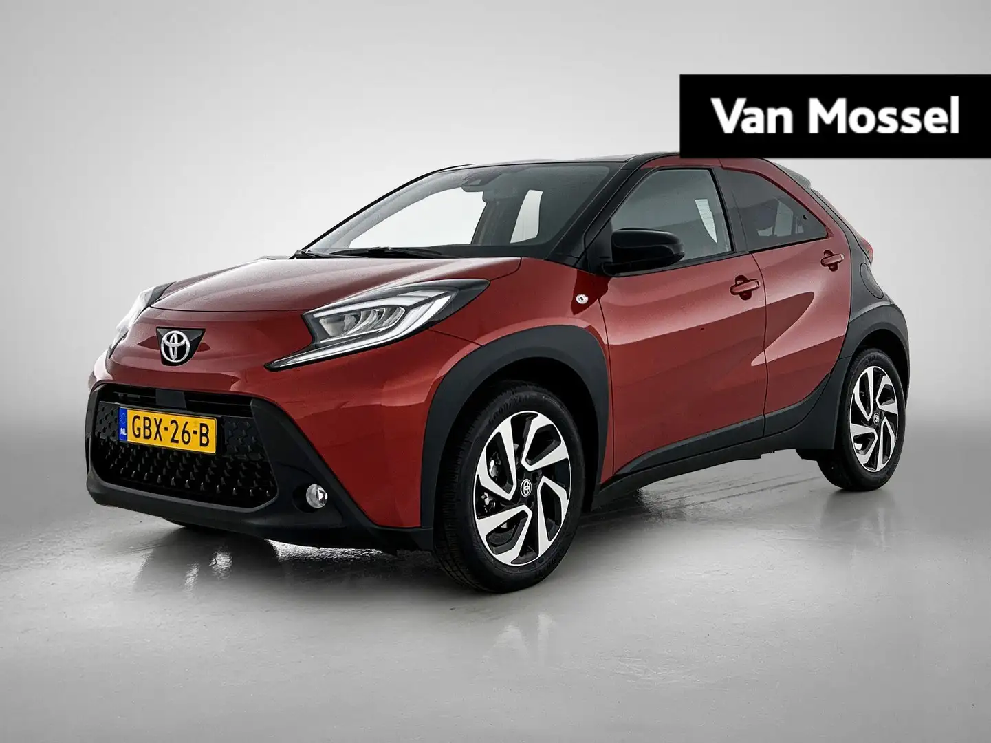 Toyota Aygo X 1.0 VVT-i MT Pulse | Achteruitrijcamera | Apple/An Rood - 1