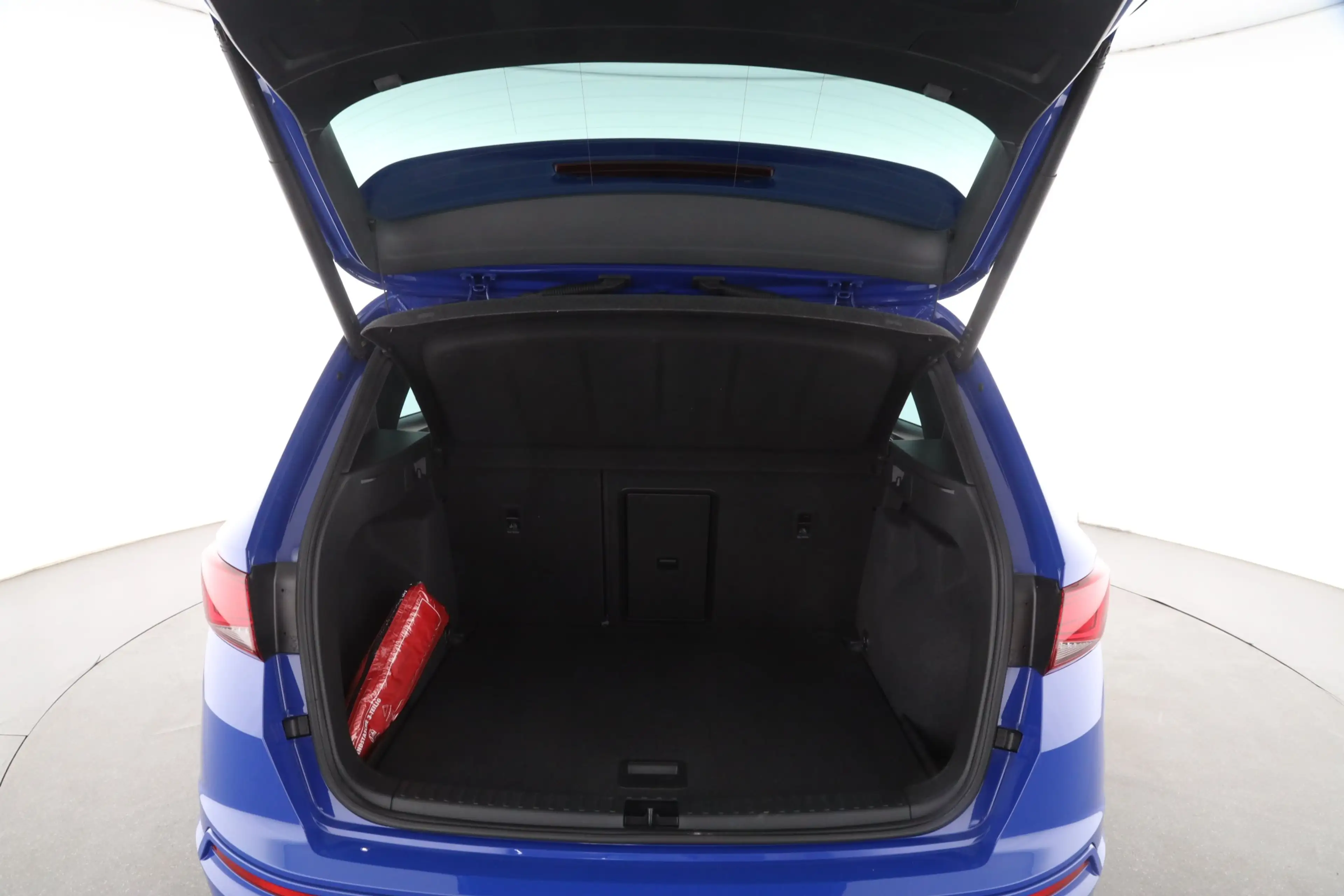 SEAT Ateca 1.5 TSI DSG FR | NAVI + | LED | AHK | PANO — photo 10