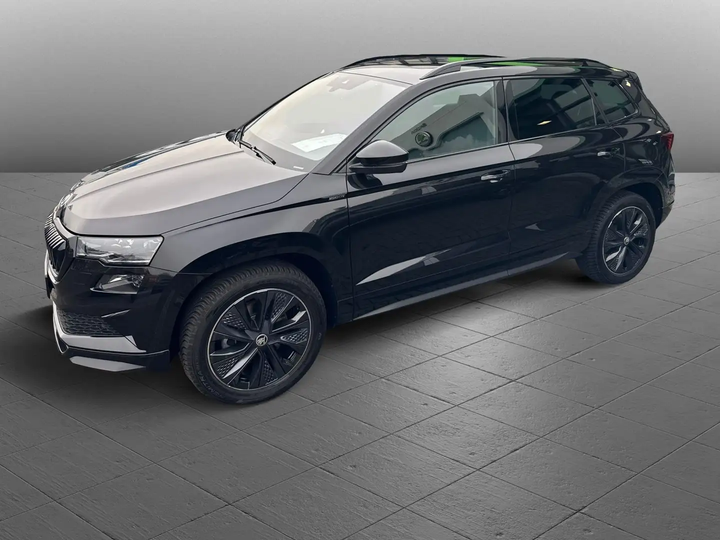 Skoda Karoq Sportline 2.0 TSI 4x4 DSG Navi Panorama DC Schwarz - 2