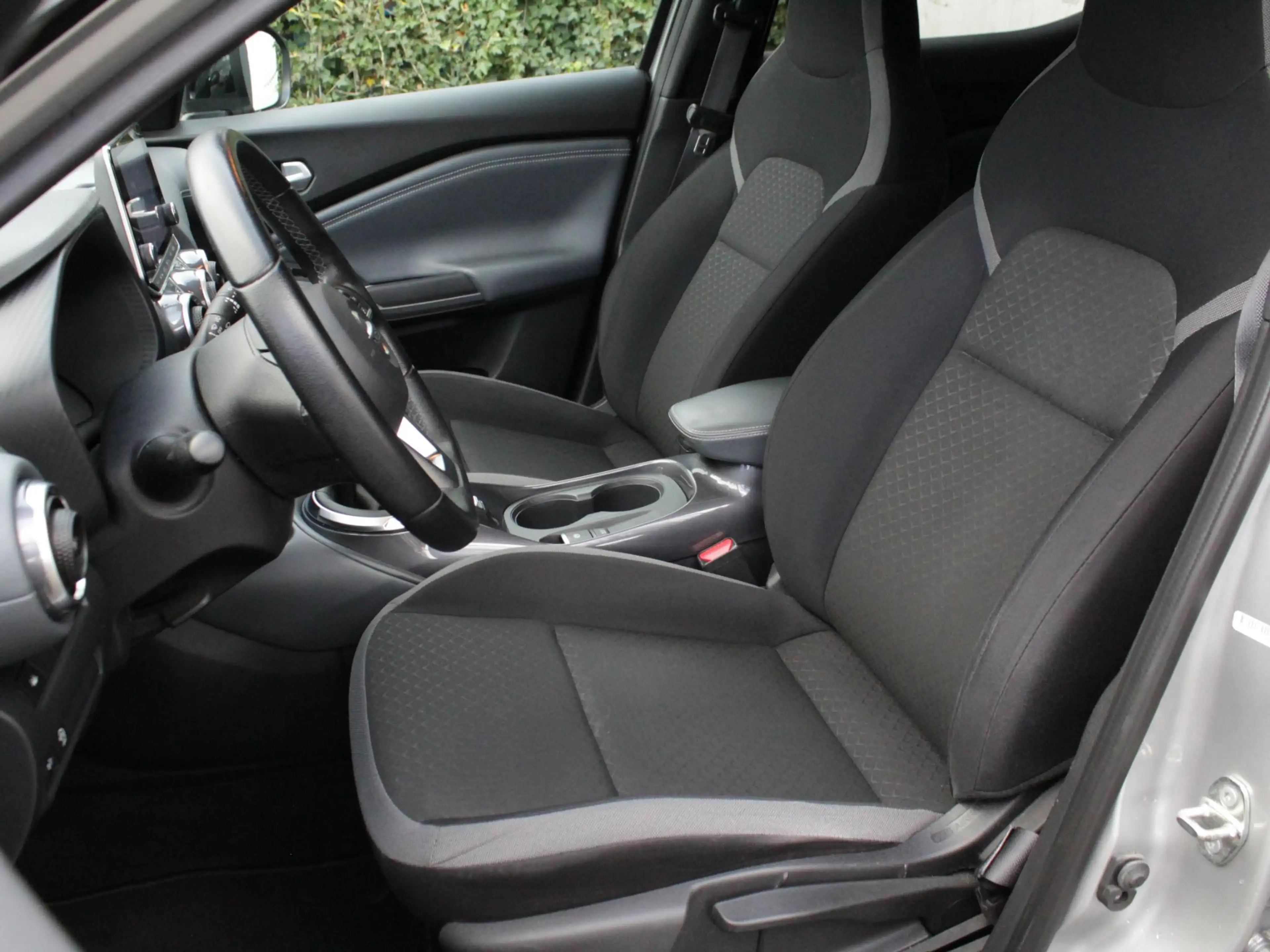 Nissan Juke 1.0 DIG-T N-Design | Navi | Cruise | Clima | Park — photo 5