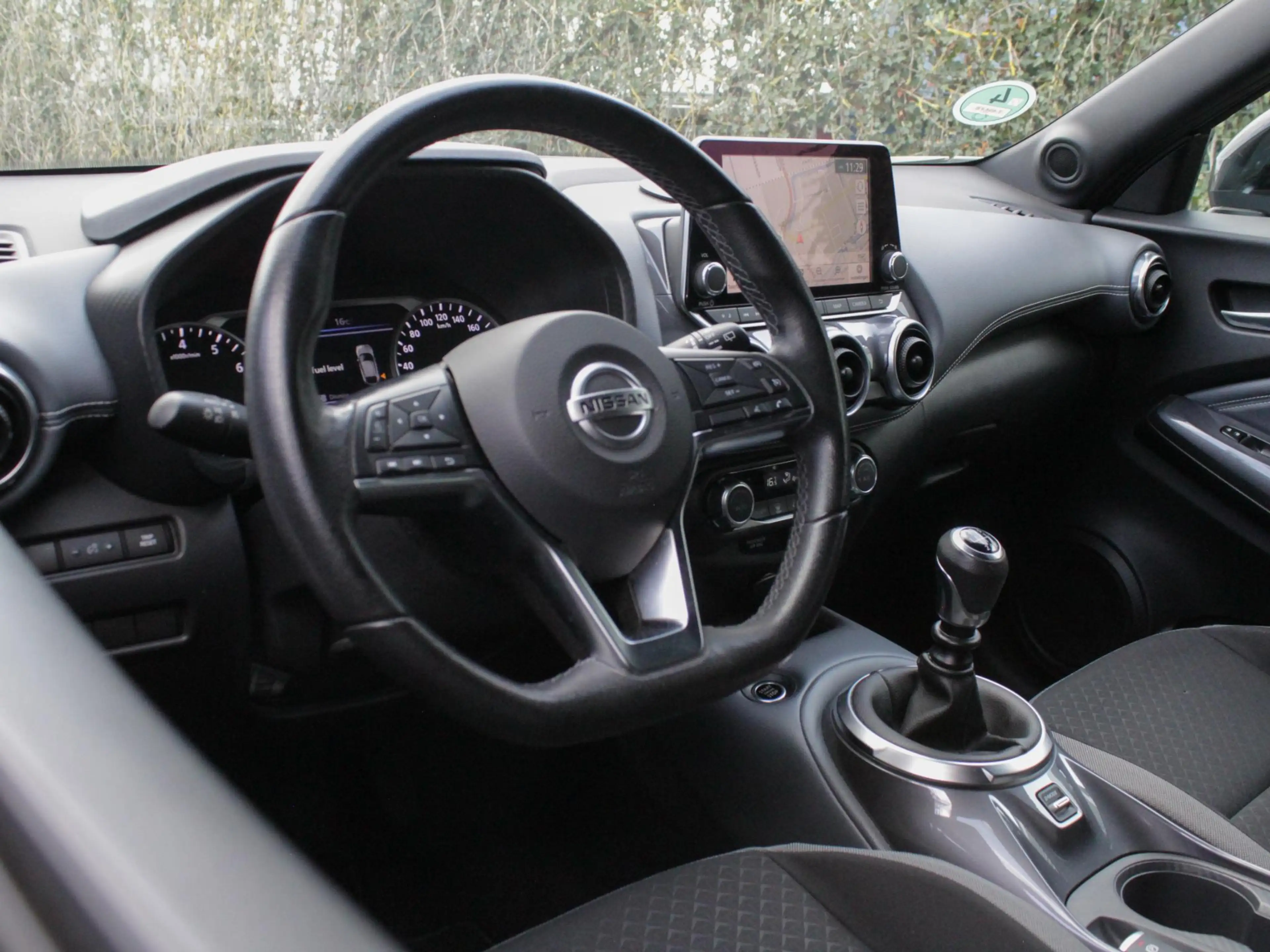 Nissan Juke 1.0 DIG-T N-Design | Navi | Cruise | Clima | Park — photo 10
