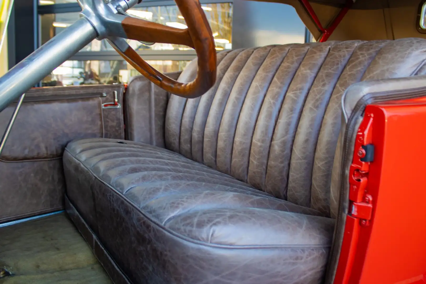 Buick 55 Phaeton Roşu - 2