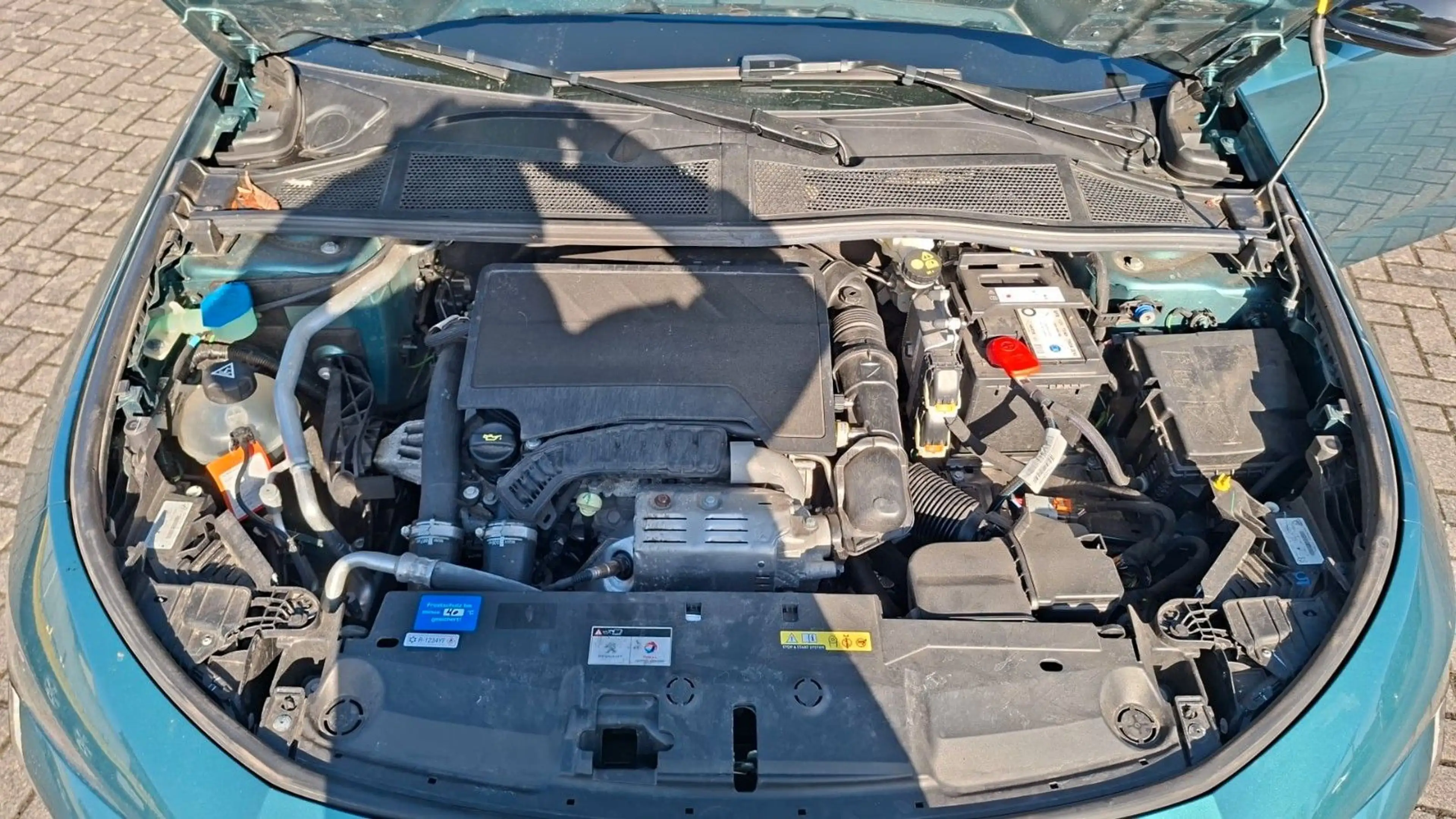Peugeot 308 SW Allure Pack — photo 16
