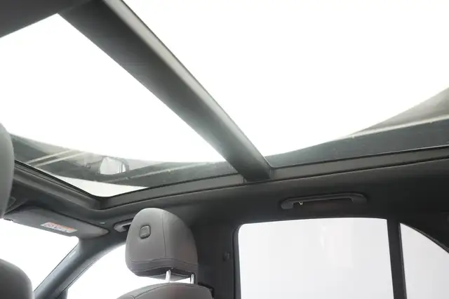 Mercedes-Benz Gle view 26