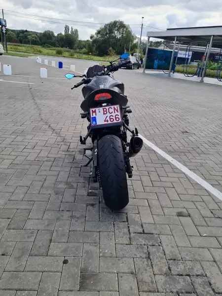 Suzuki GSX-S 750 - foto 4