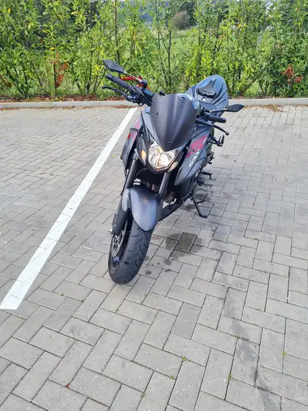 Suzuki GSX-S 750 - foto 2