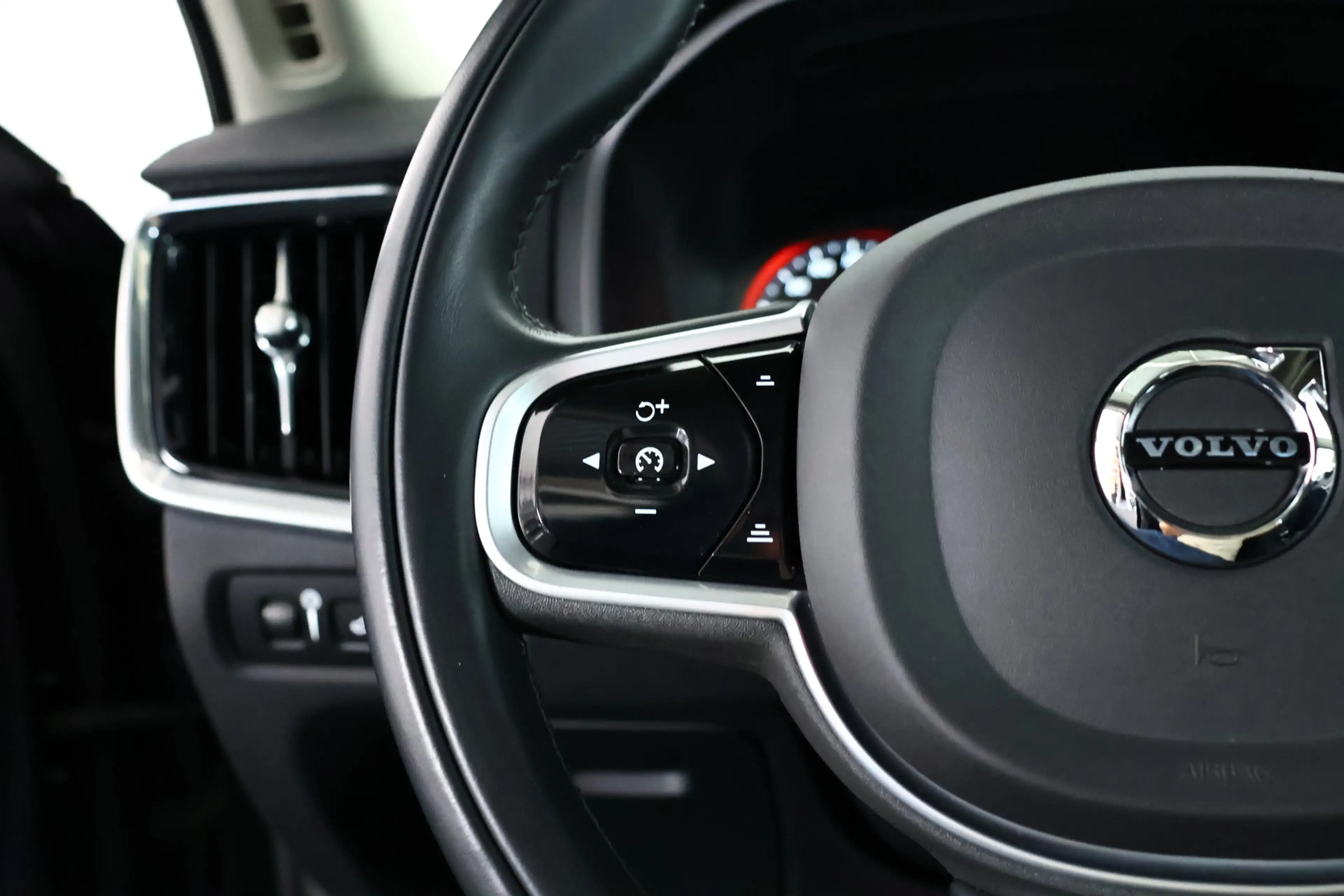 Volvo V90 2.0 T6 AWD Inscription / Opendak / Leder / Pilot a — photo 22
