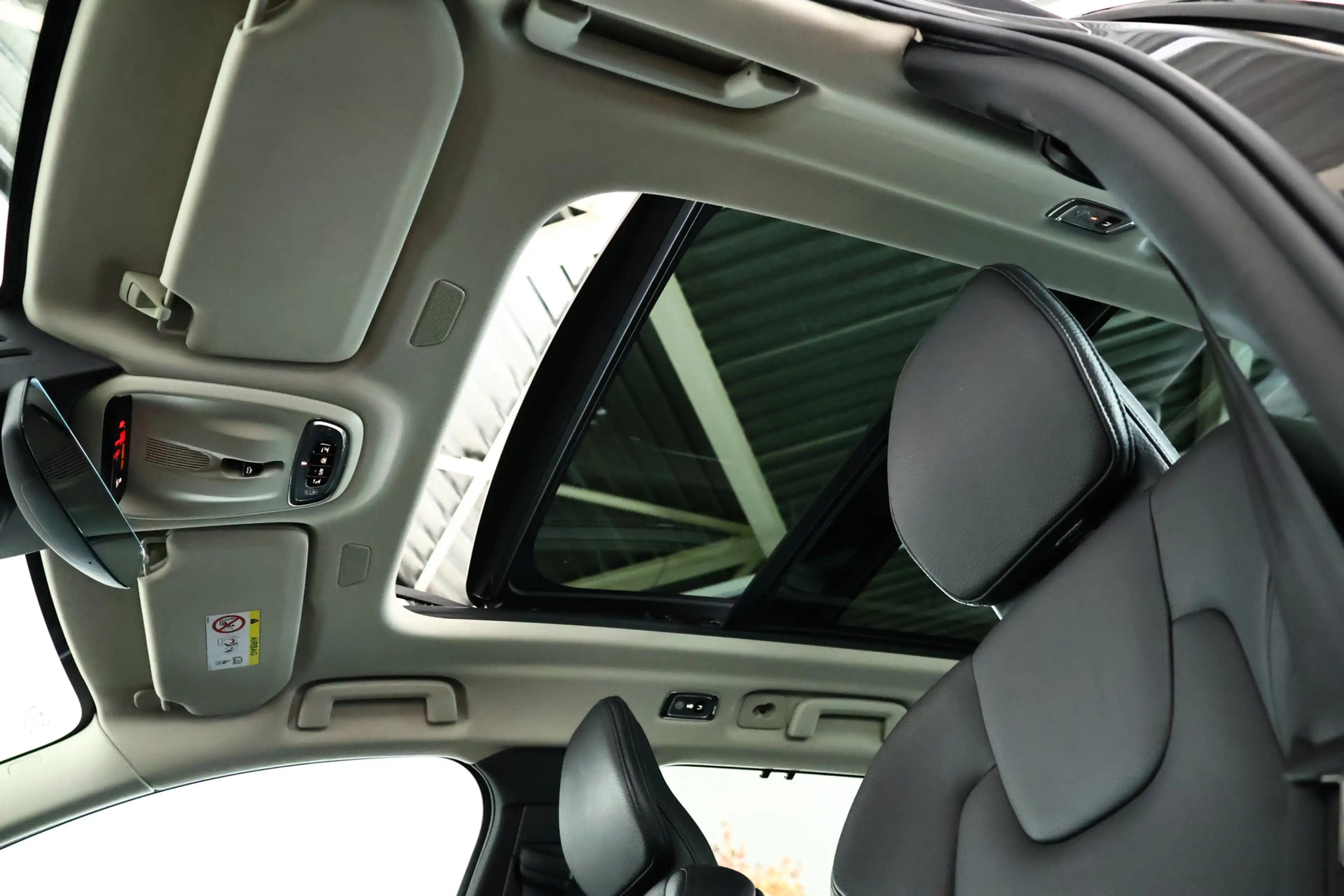 Volvo V90 2.0 T6 AWD Inscription / Opendak / Leder / Pilot a — photo 4