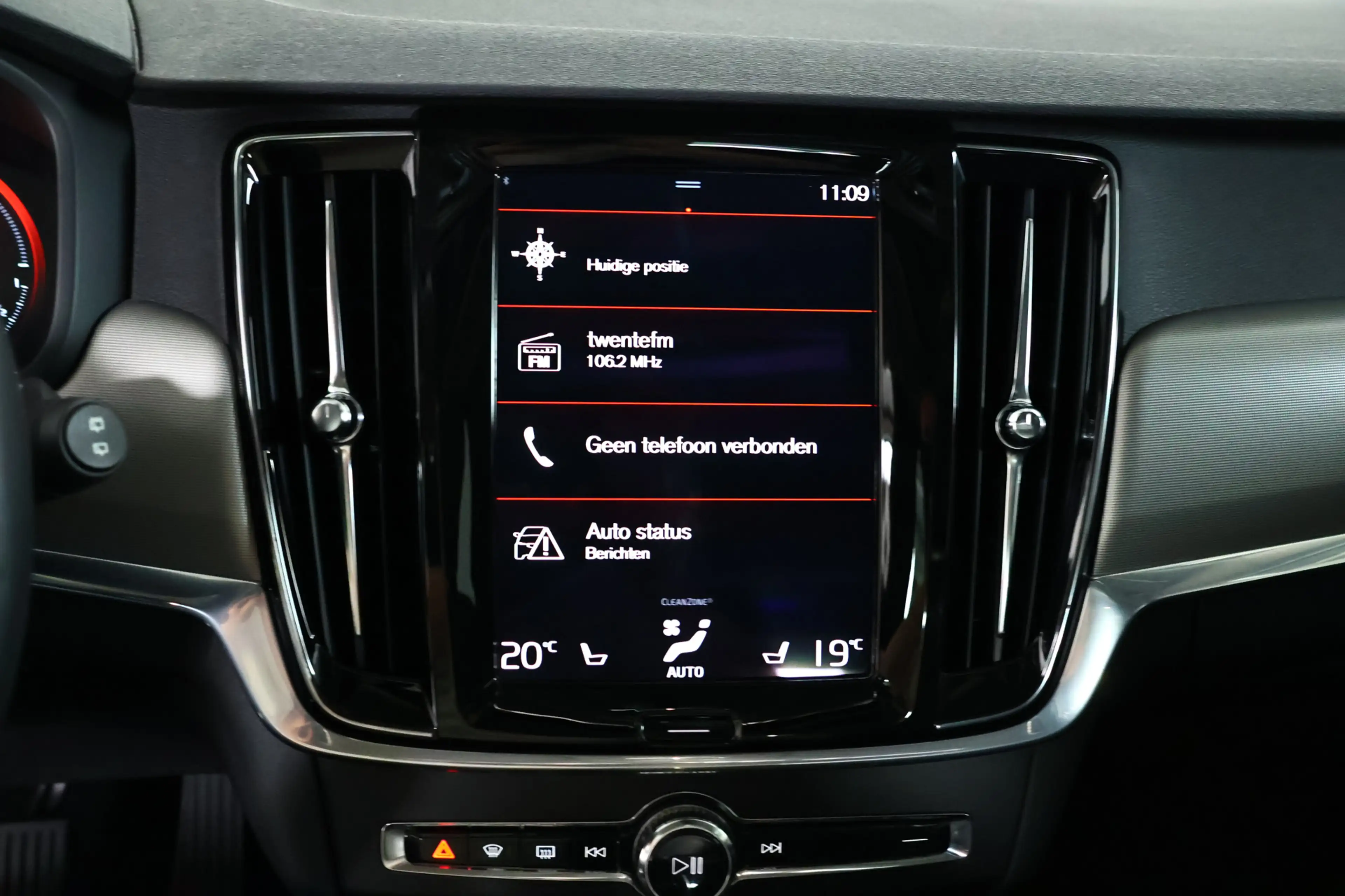 Volvo V90 2.0 T6 AWD Inscription / Opendak / Leder / Pilot a — photo 27
