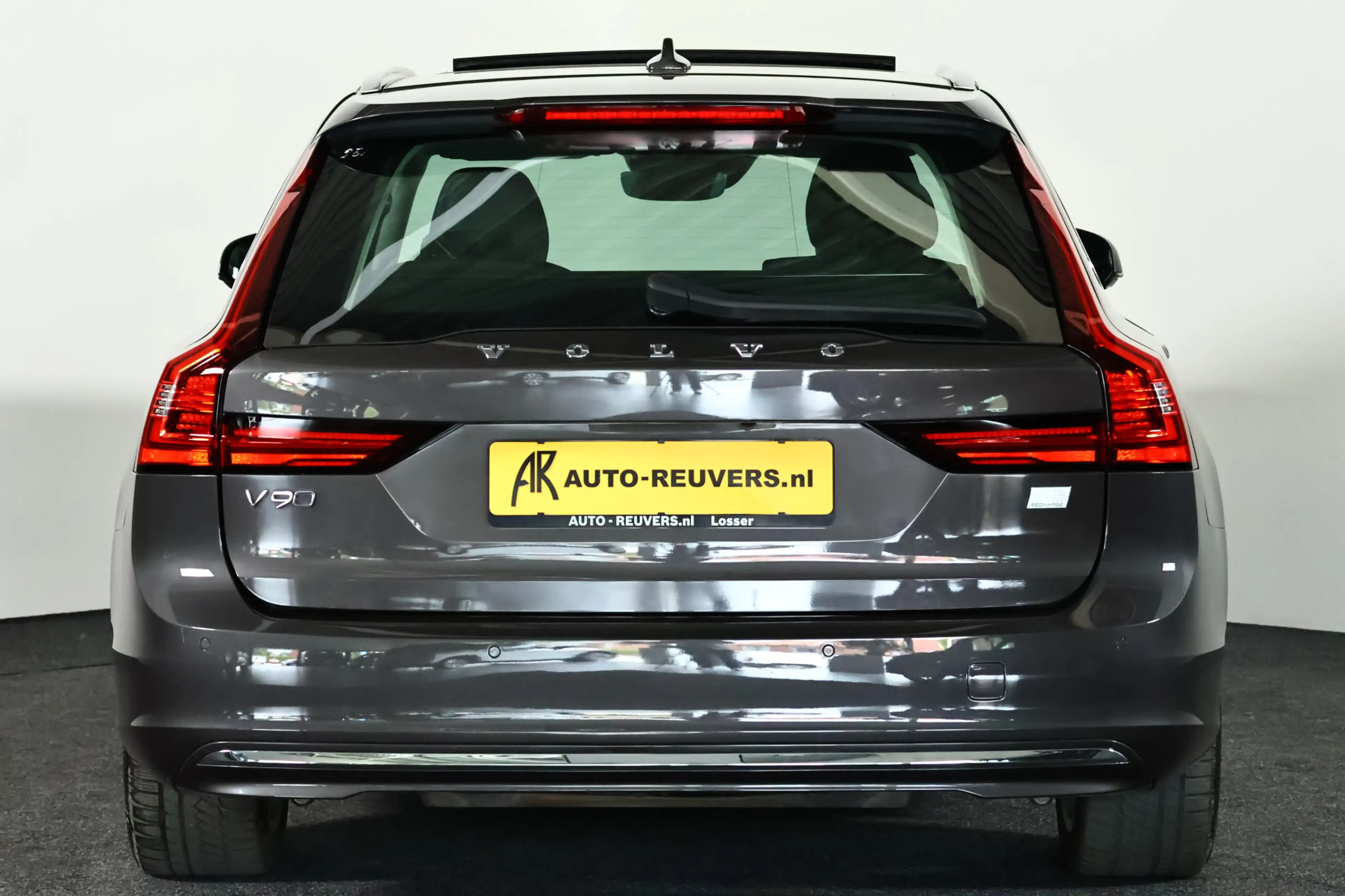 Volvo V90 2.0 T6 AWD Inscription / Opendak / Leder / Pilot a — photo 11