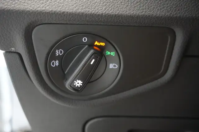 Volkswagen Touran view 14