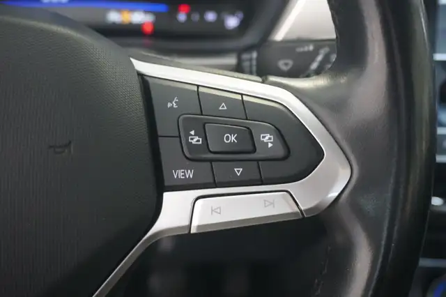 Volkswagen Touran view 13