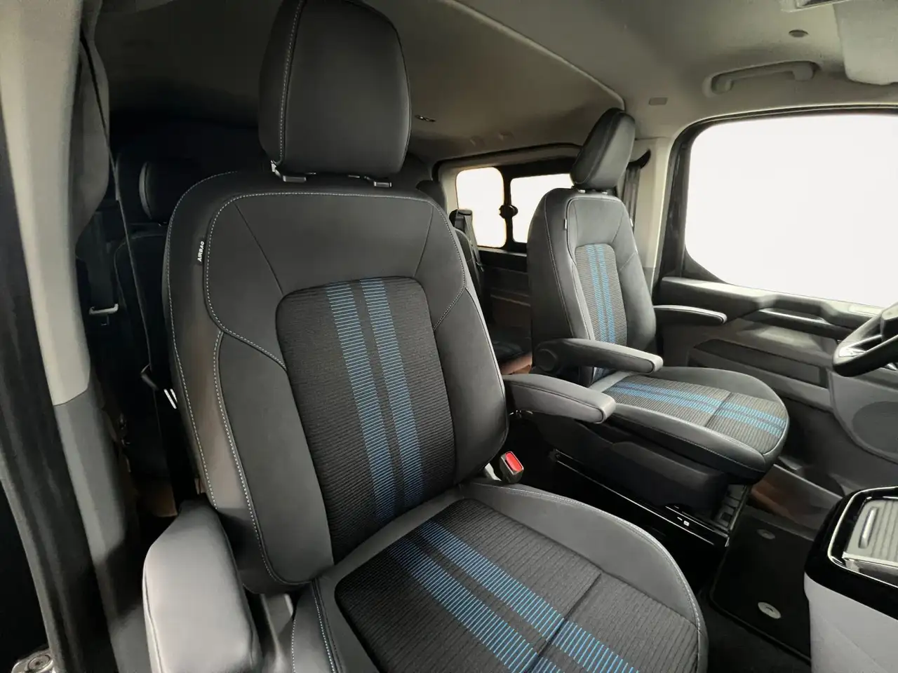 Ford Transit Custom 2026 — фото 15