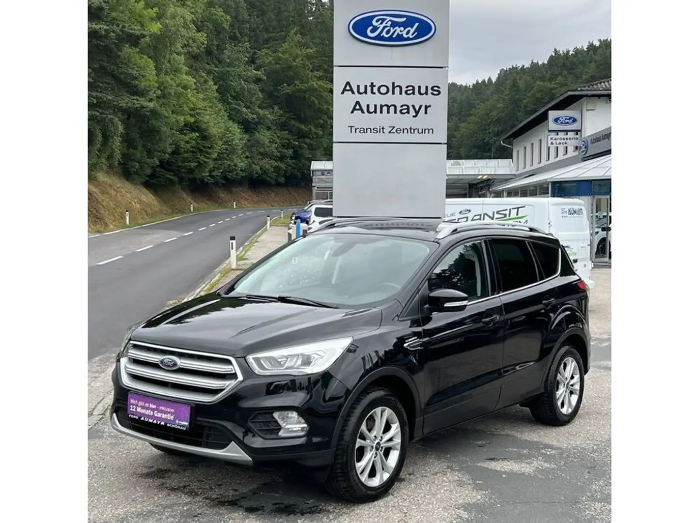 Ford Kuga Titanium Zwart - 1