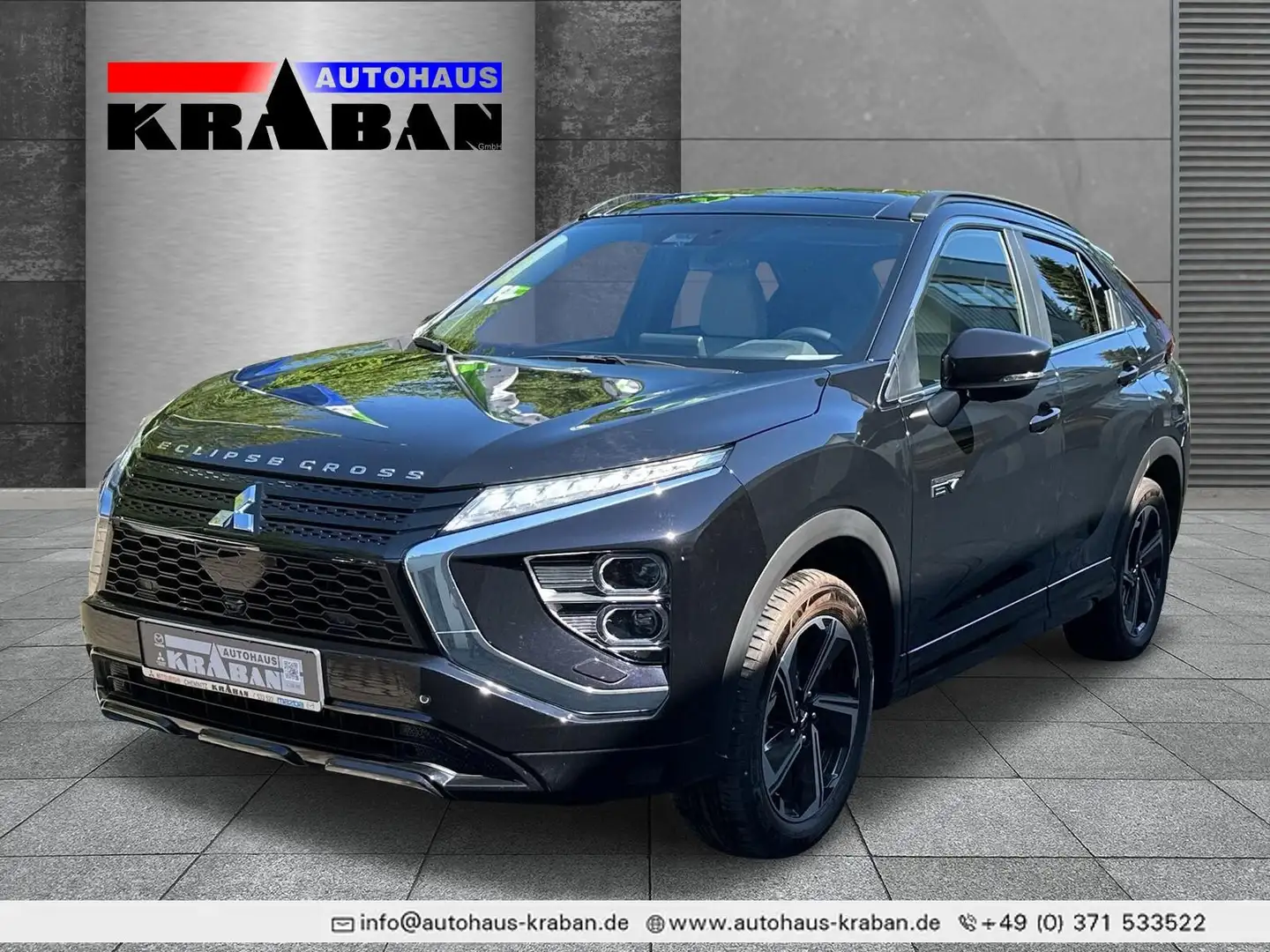 Mitsubishi Eclipse Cross PHEV TOP LED Navi Leder Pano-Dach Czarny - 1