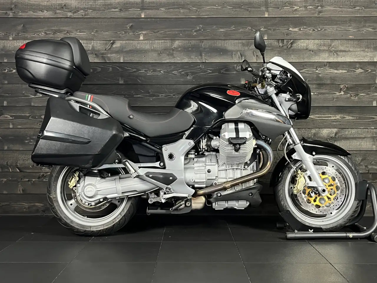 Moto Guzzi Breva 850