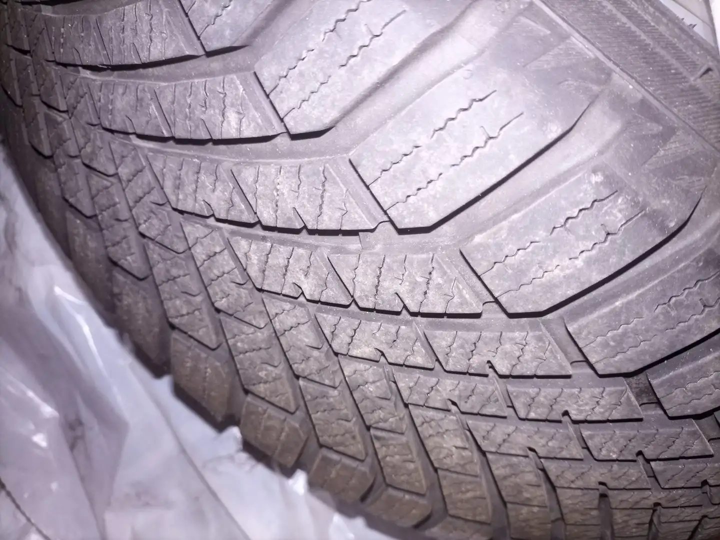 BMW 116 116d Sport Line Sport Line NEUES PICKERL Grau - 2