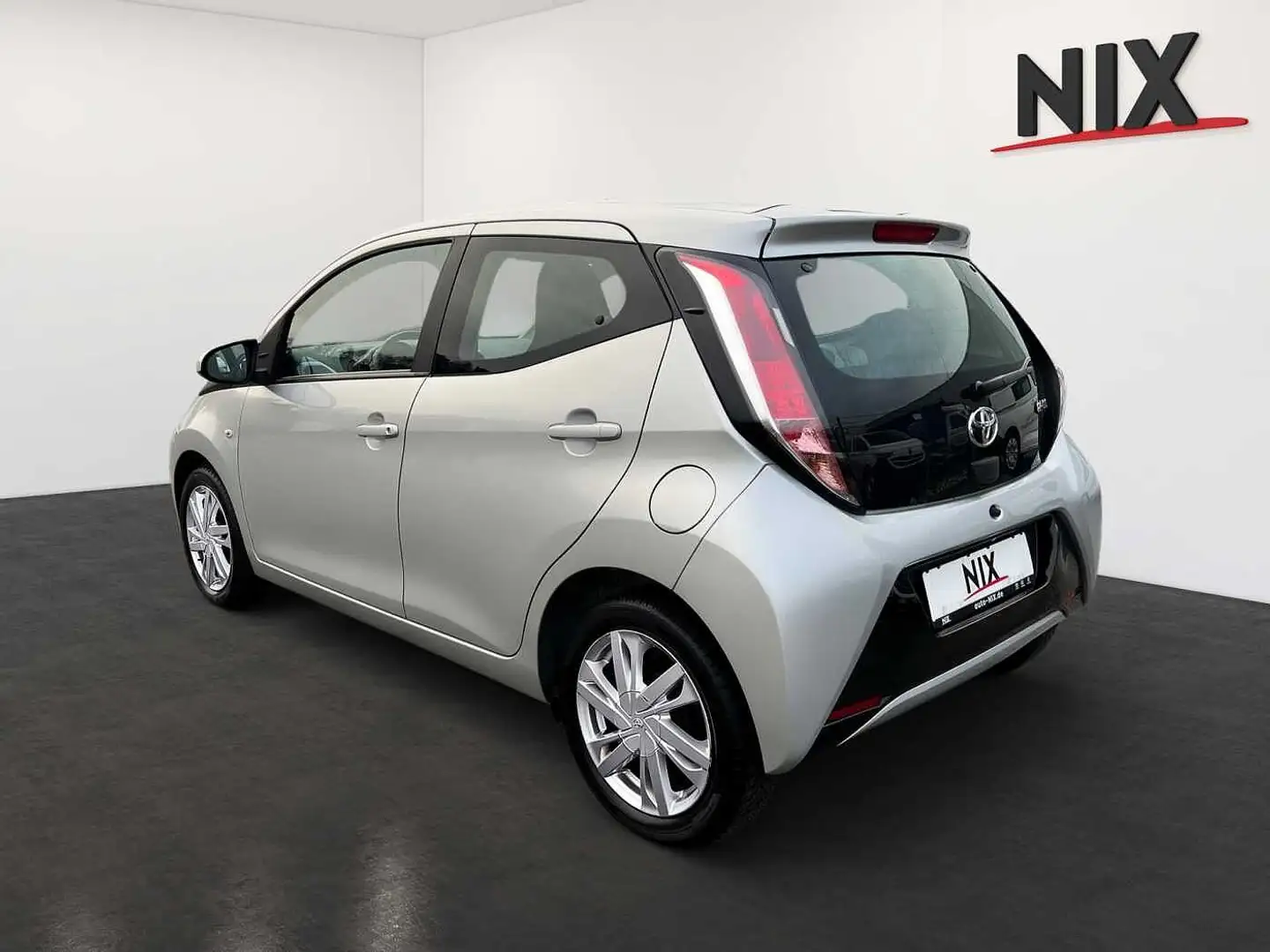 Toyota Aygo Zilver - 2