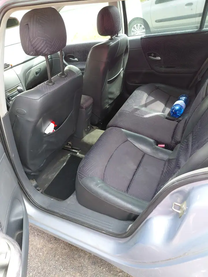 Renault Laguna Grandtour 1.9 dCi Initiale, foto 5