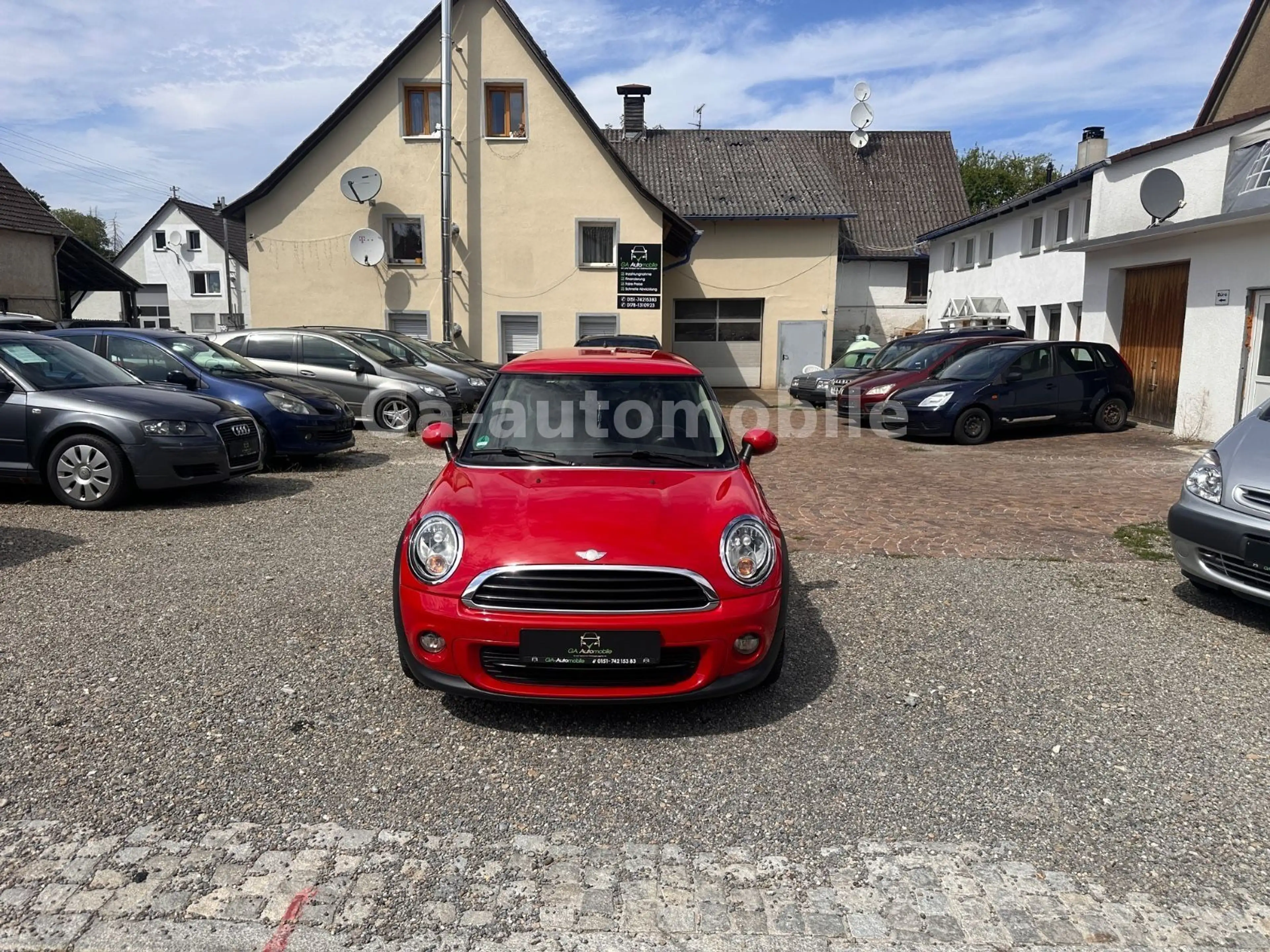 MINI One ** Wenig KM ** Serviceheft **