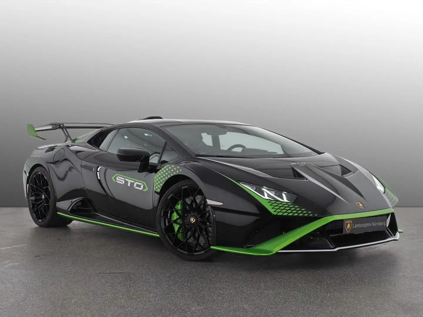 Lamborghini Huracán STO | Lamborghini Nürnberg Zwart - 1