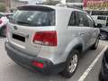 Kia Sorento 2.0 CRDi Drive 4x2 Plateado - thumbnail 4