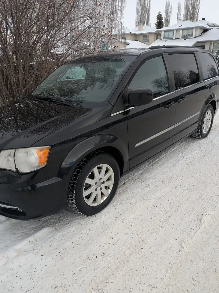 2013 Chrysler Town & Country