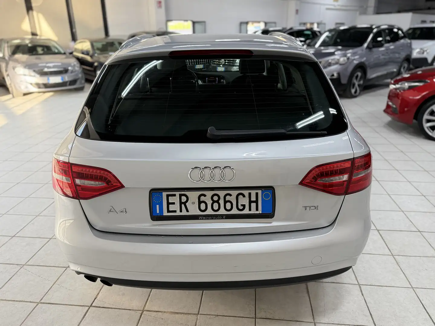 Audi A4 Avant 2.0 TDI 177CV mult. Business Plus Grau - 2