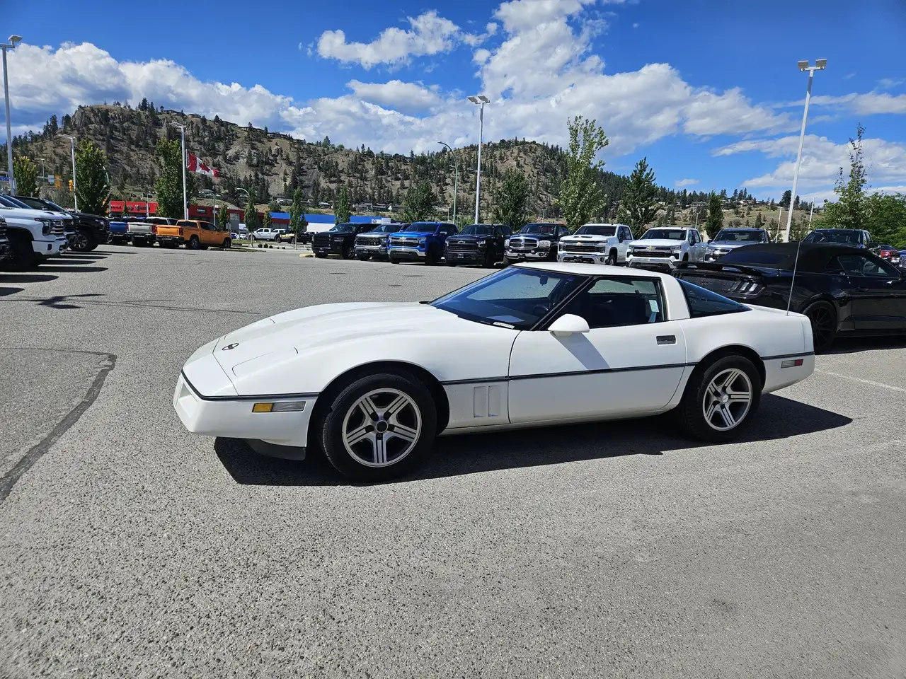 Chevrolet Corvette снимка Chevrolet Corvette