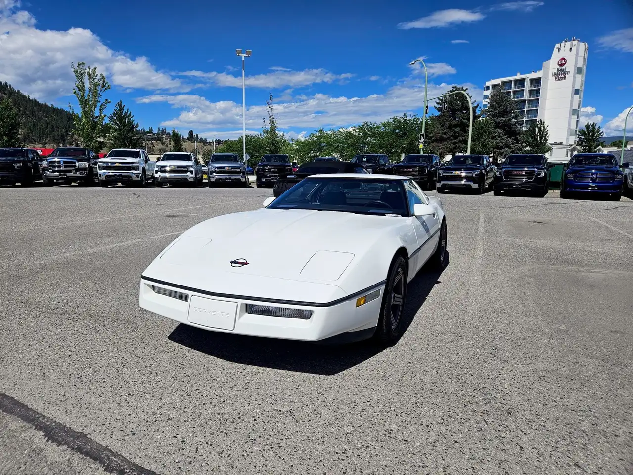 Chevrolet Corvette снимка Chevrolet Corvette